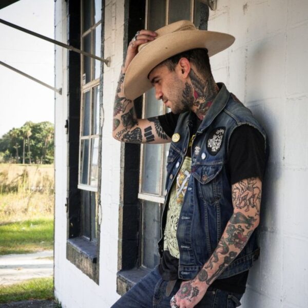 A.M. Rodriguez: Former City Rat, Current Country Mouse — All Country Punk