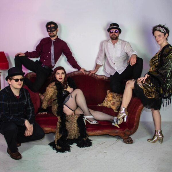 HEY! LISTEN: Scarlett Siren & The Howlin’ Tramps Have One Message For You